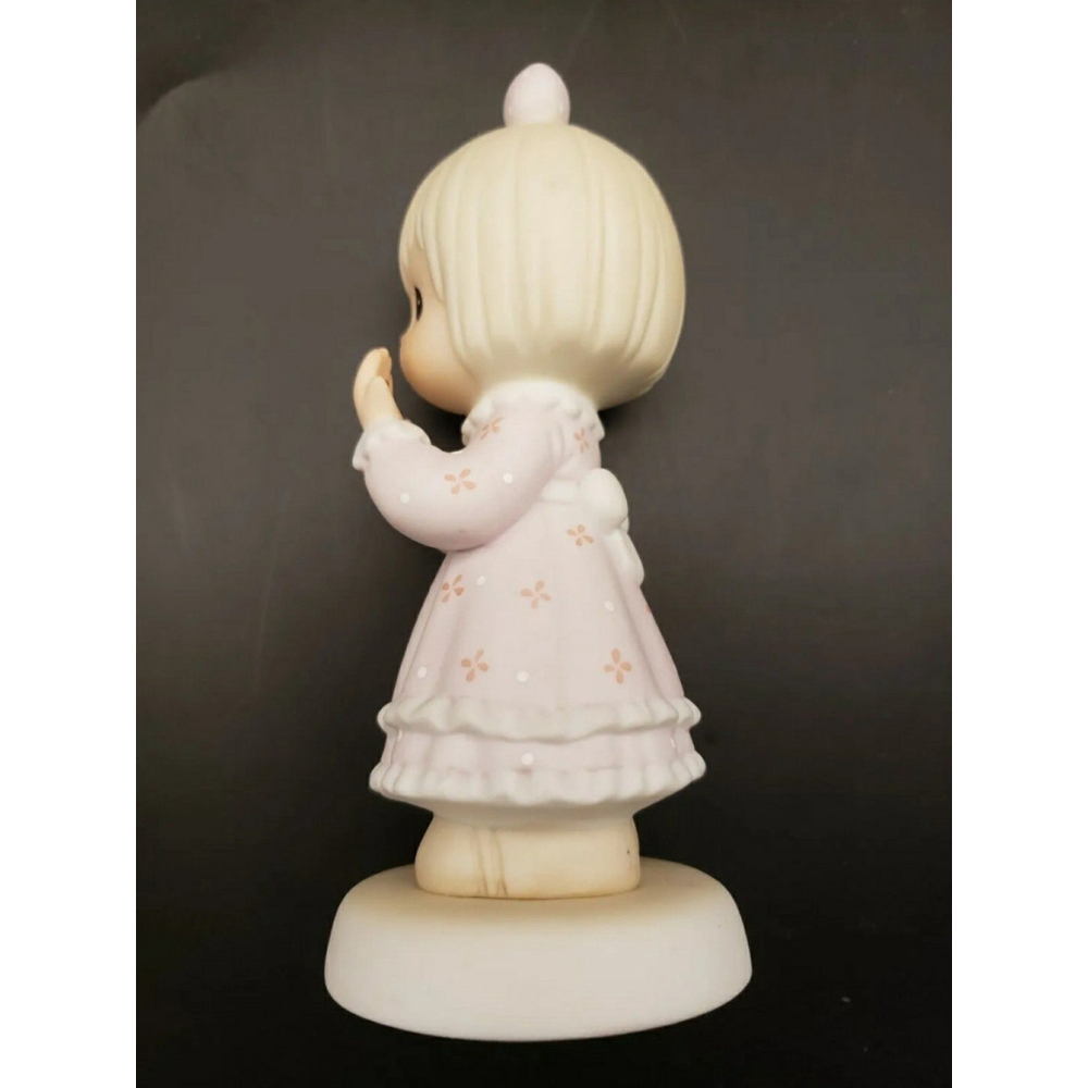 2 vintage Precious Moments Figurines.
1993 "I still do." 1982 little girl - Picture 3 of 10